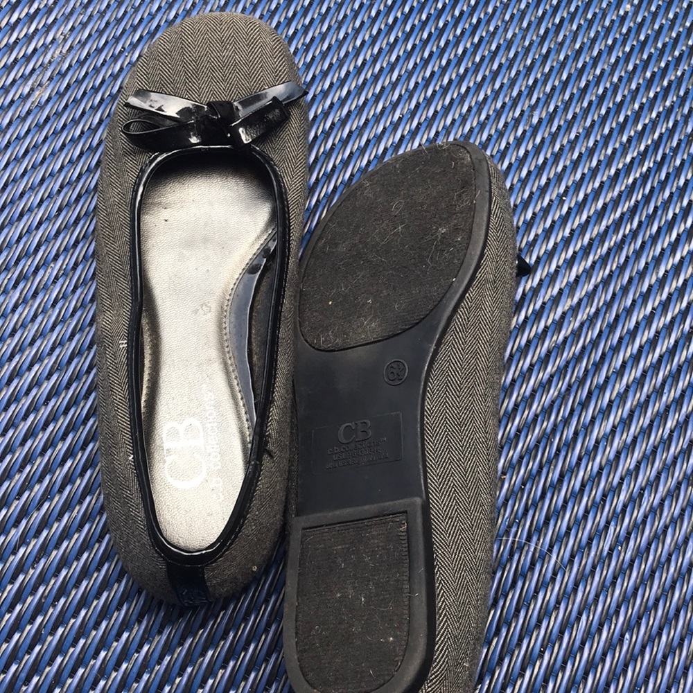 Flats - Picture 2 of 2